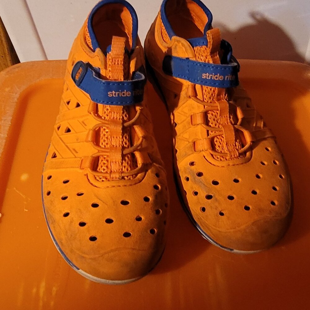 Striderite waterproof sneakers